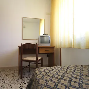 2* Bed & Breakfast Santa Gilla